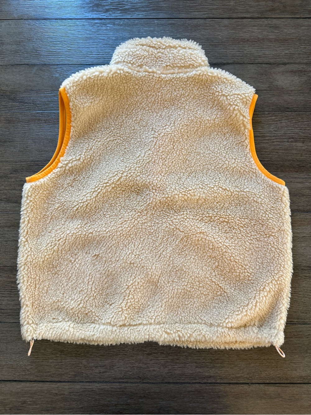 Levi's Women’s Cream Sherpa Fleece Vest with Orange Trim - Picture 8 of 8